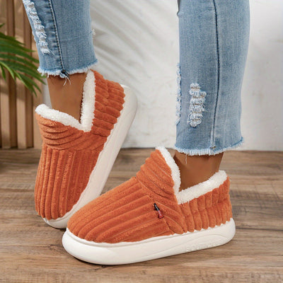 Nino™ | Chaussons en peluche CozyStep